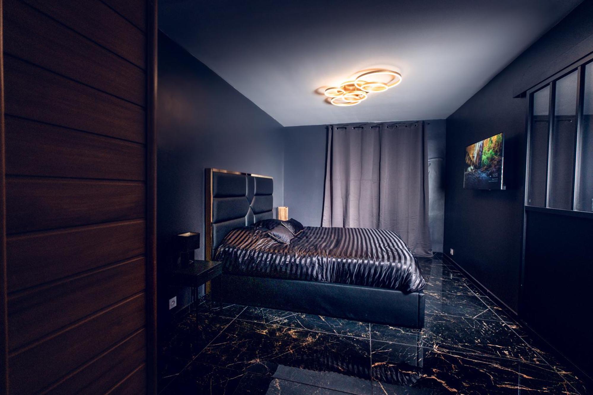 L Escale Jacuzzi Et Sauna Evreux Luaran gambar